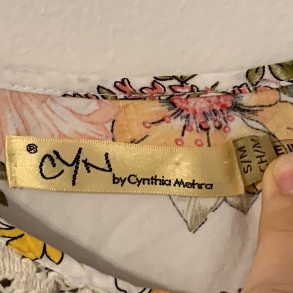 Cynthia Mehra | Floral Cold Shoulder Women’s Cropped Tank with Tassels - Picture 6 of 8